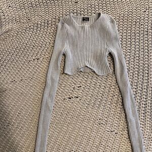 White Fox Gray Ribbed Long Sleeve Crop Top